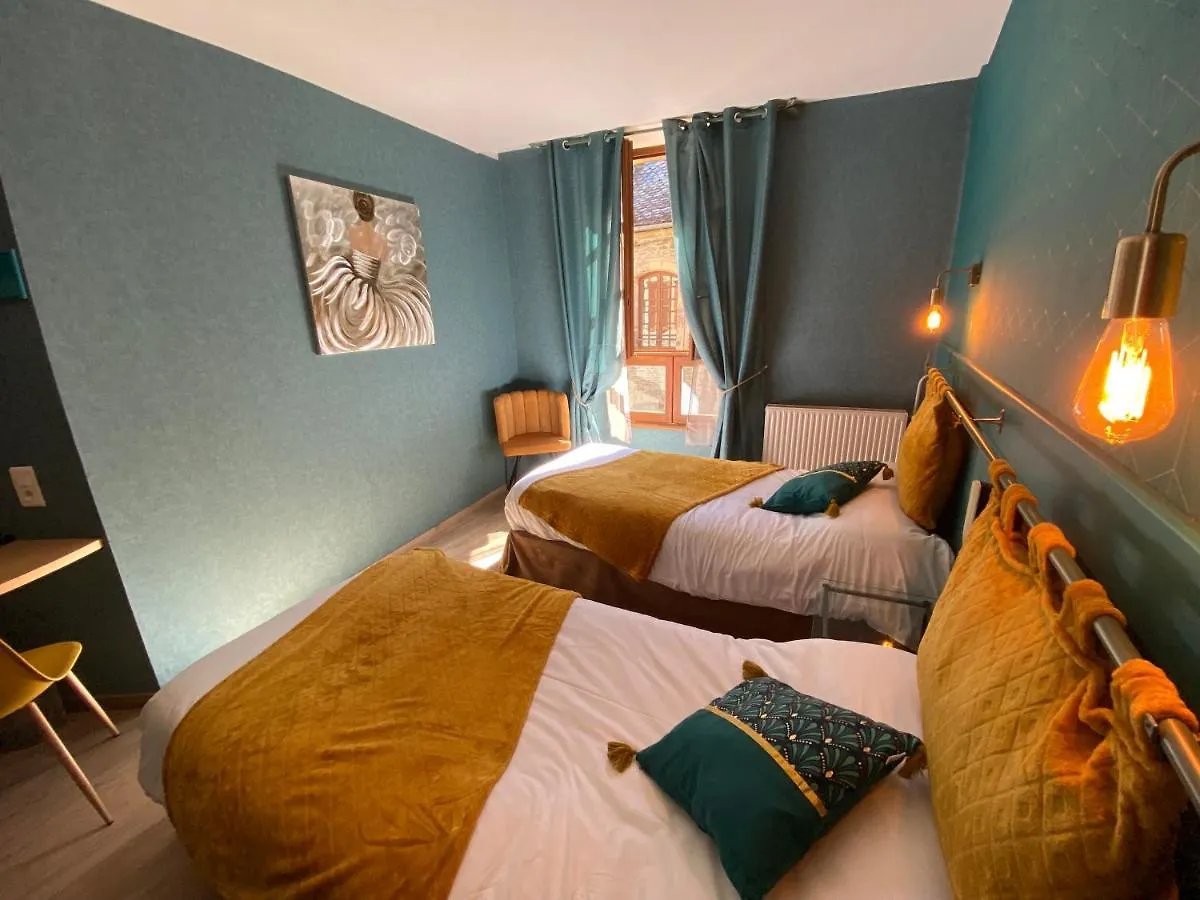 **  Auberge Saint Fleuret Hotel Estaing  France